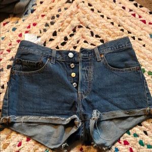 Levi Cut Offs
